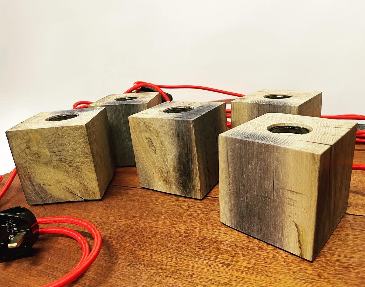 Mini oak cube lamp