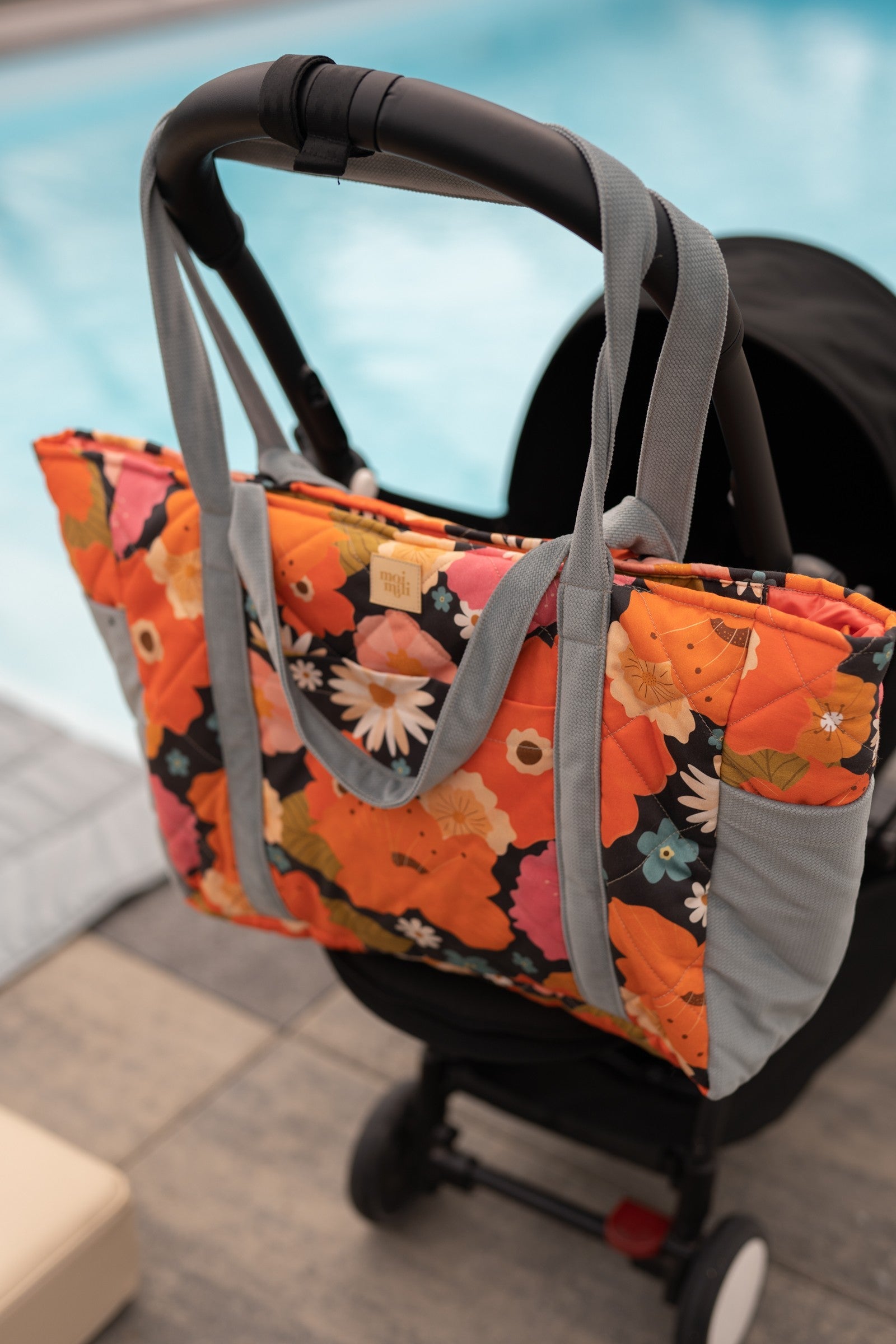 Picnic With Flowers Weekend and Mom Bag