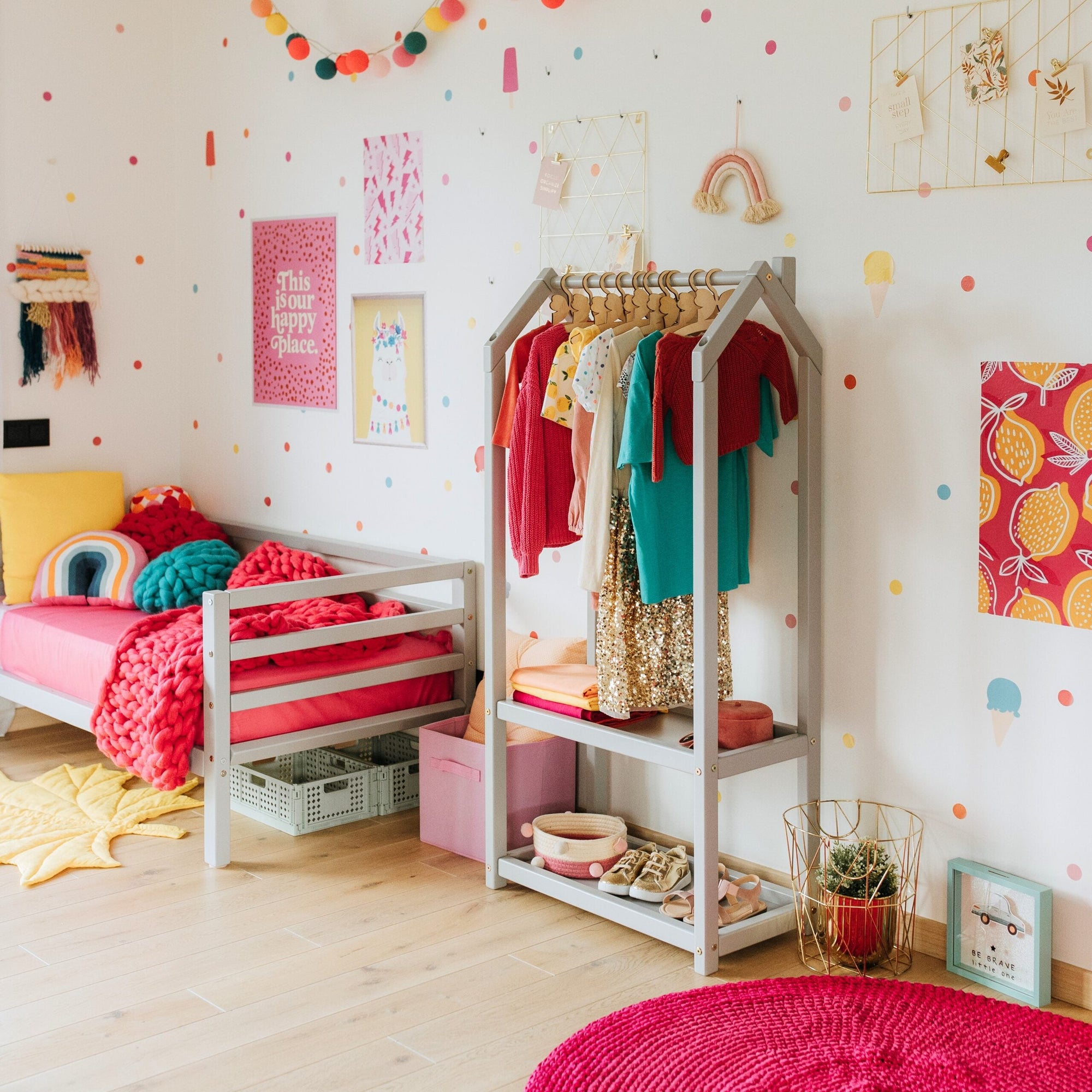 House Shaped Clothes Rack with Storage