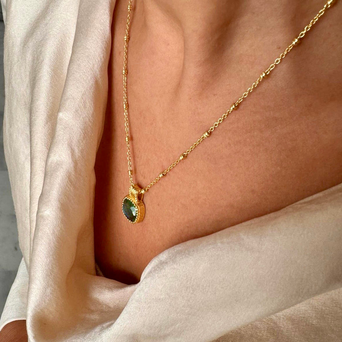 Tetra Square Labradorite Pendant in Gold