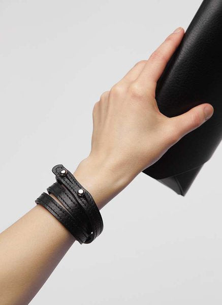 Versatile Leather Clutch Wallet with Adjustable Strap