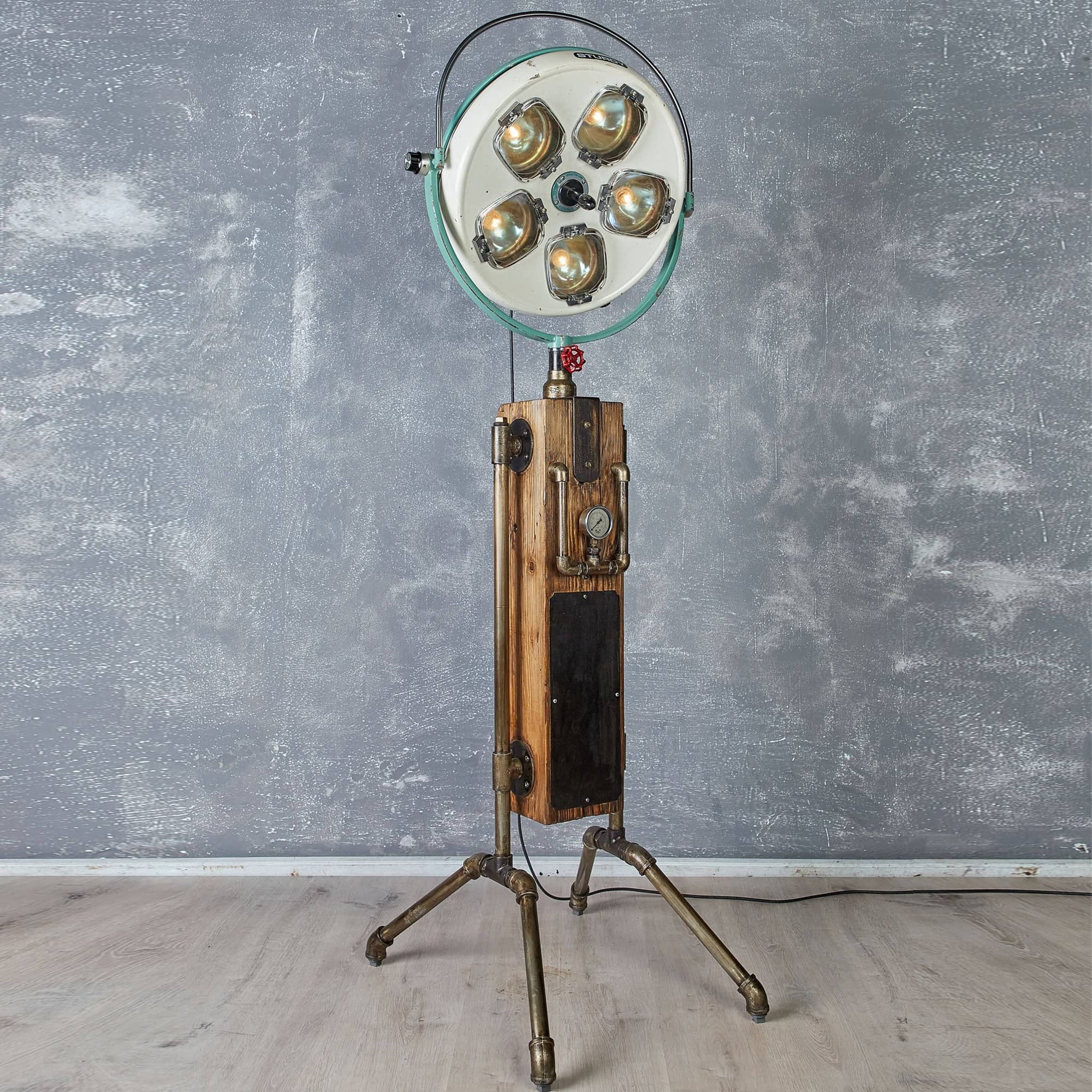 Old Operating Lamp-0