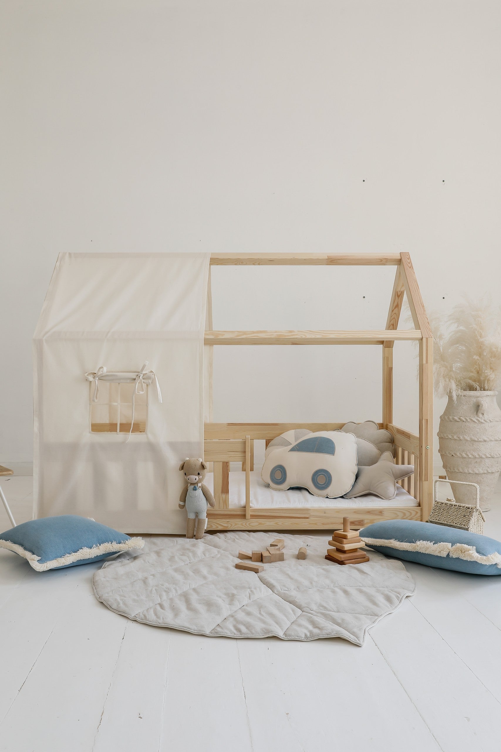 Organic Cotton and Linen Ginkgo Leaf Playmat in Sand