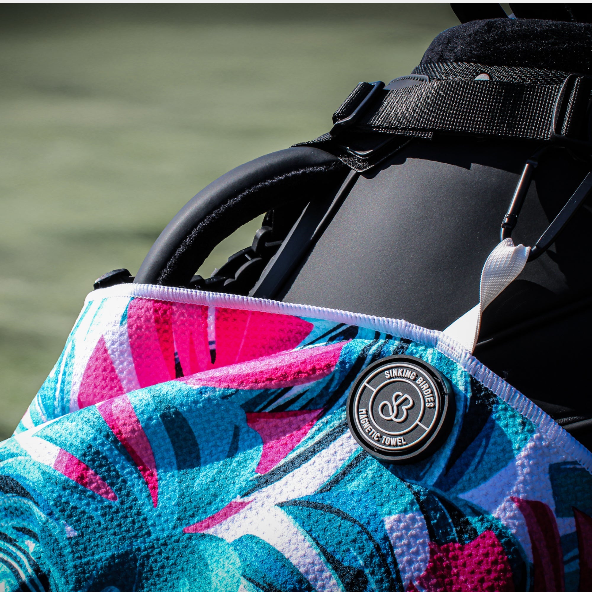 Palm Breeze Magnetic Golf Towel