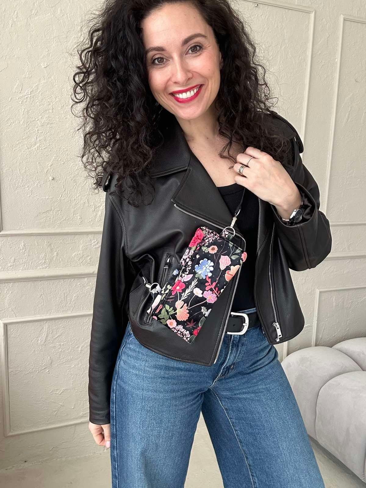 Curly Summer Night Crossbody Phone Bag