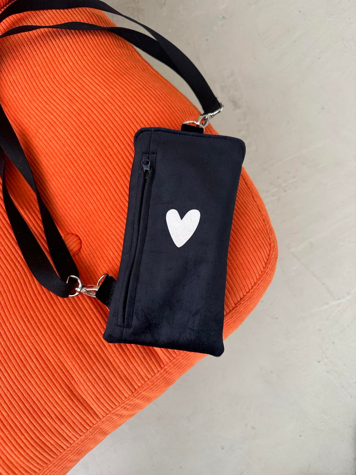 Stylish Black Heart Phone Bag