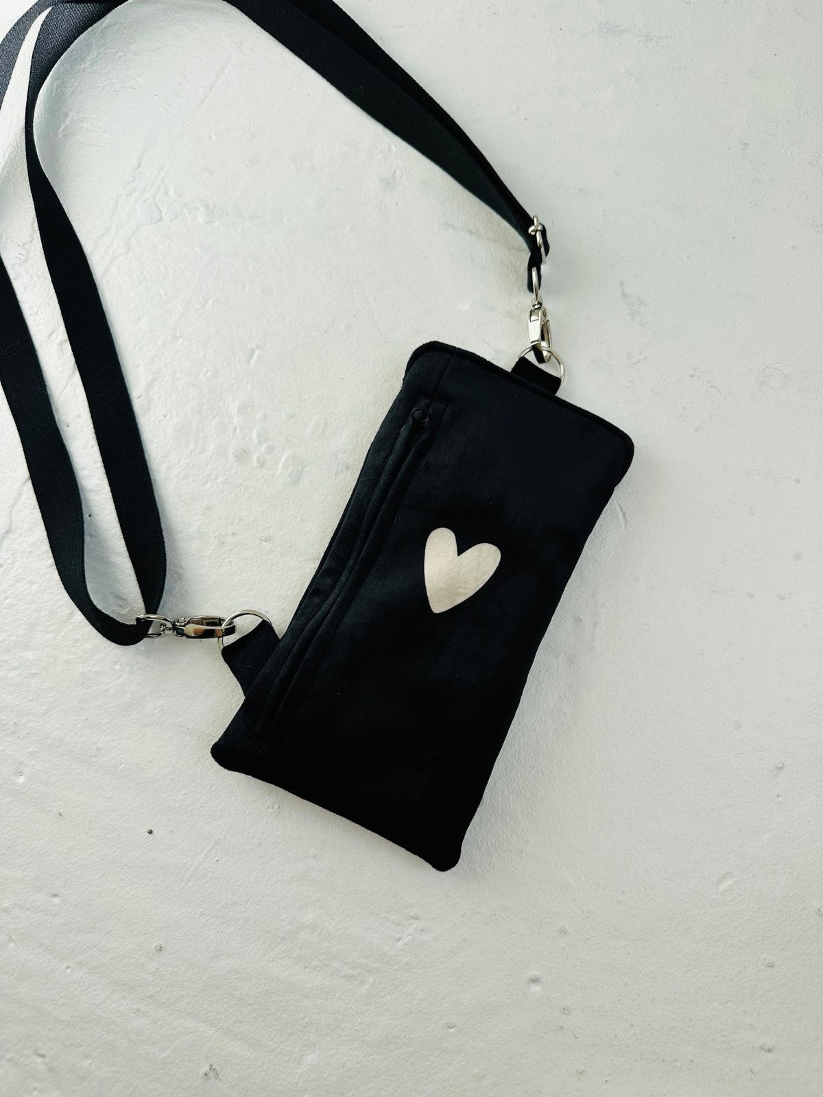 Stylish Black Heart Phone Bag