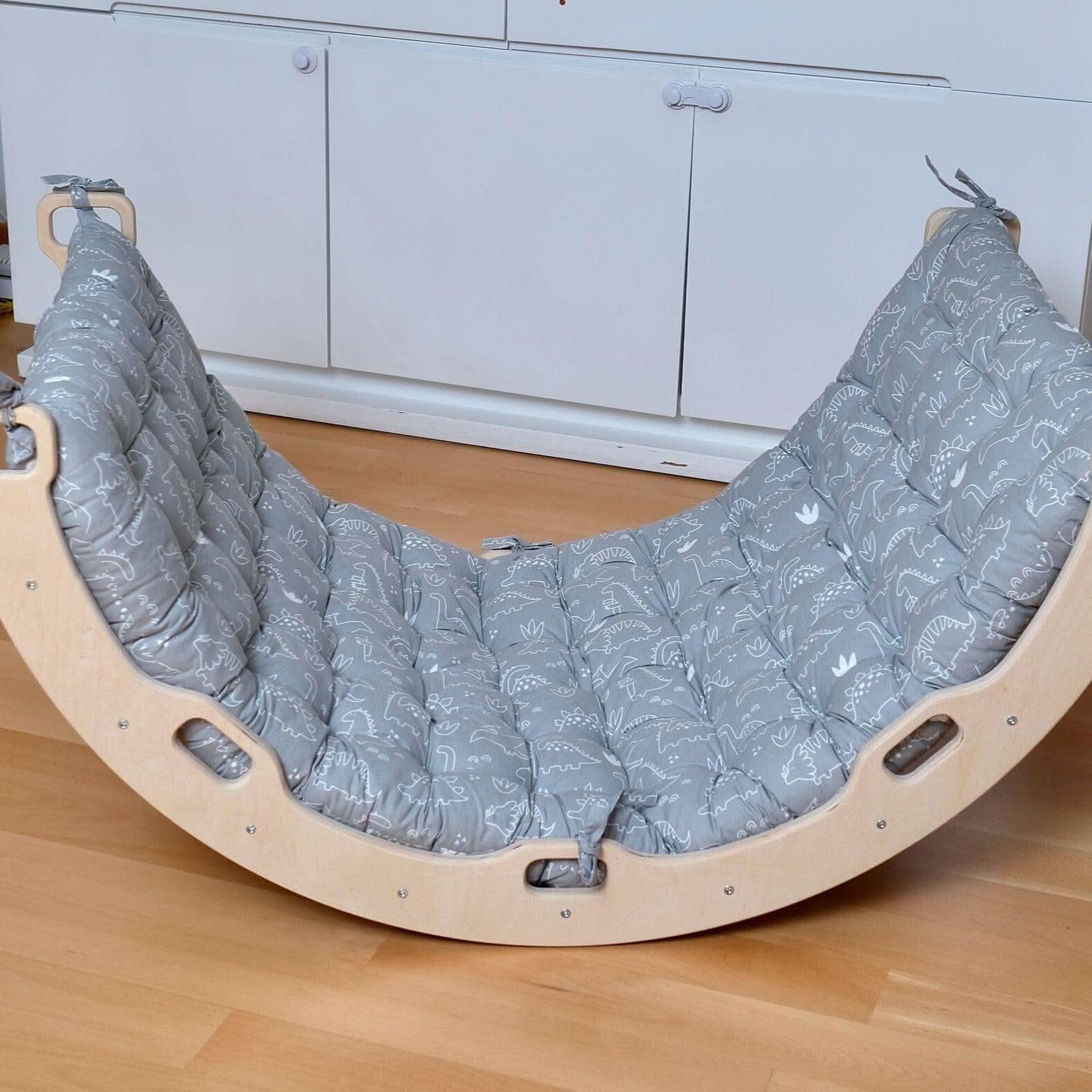 Pillow for Climbing Arch: Unique Cushion Designs-11