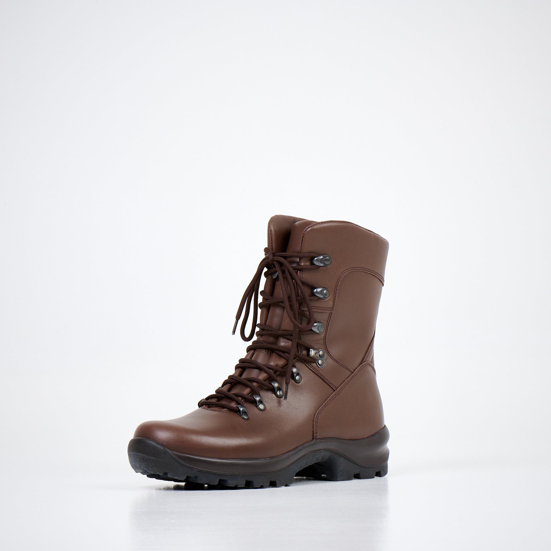 Military Boots 739 – Waterproof & Durable for Extreme Environments by Samelin at www.brixbailey.com