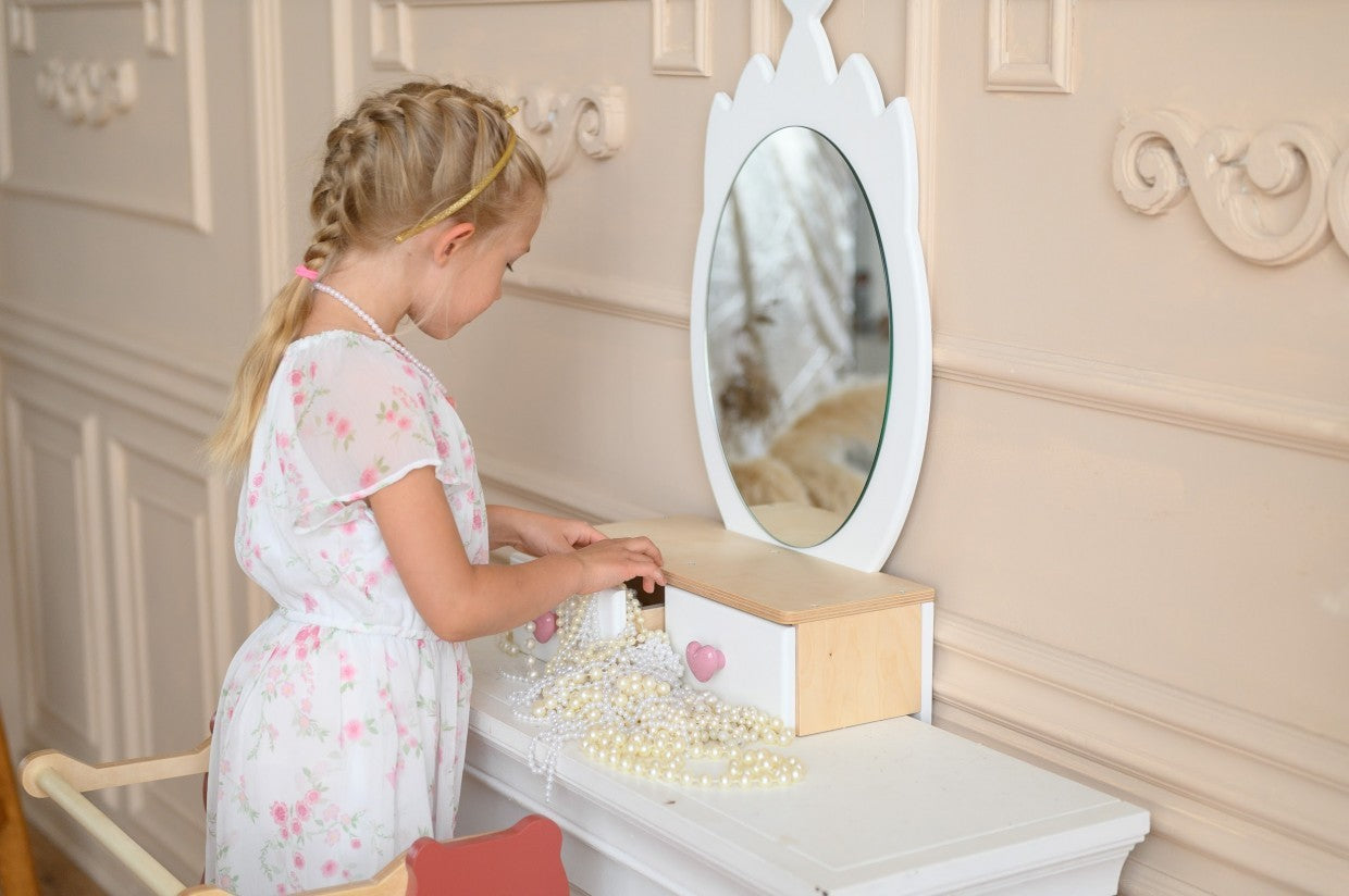 Enchanted Princess Vanity Table with Mirror