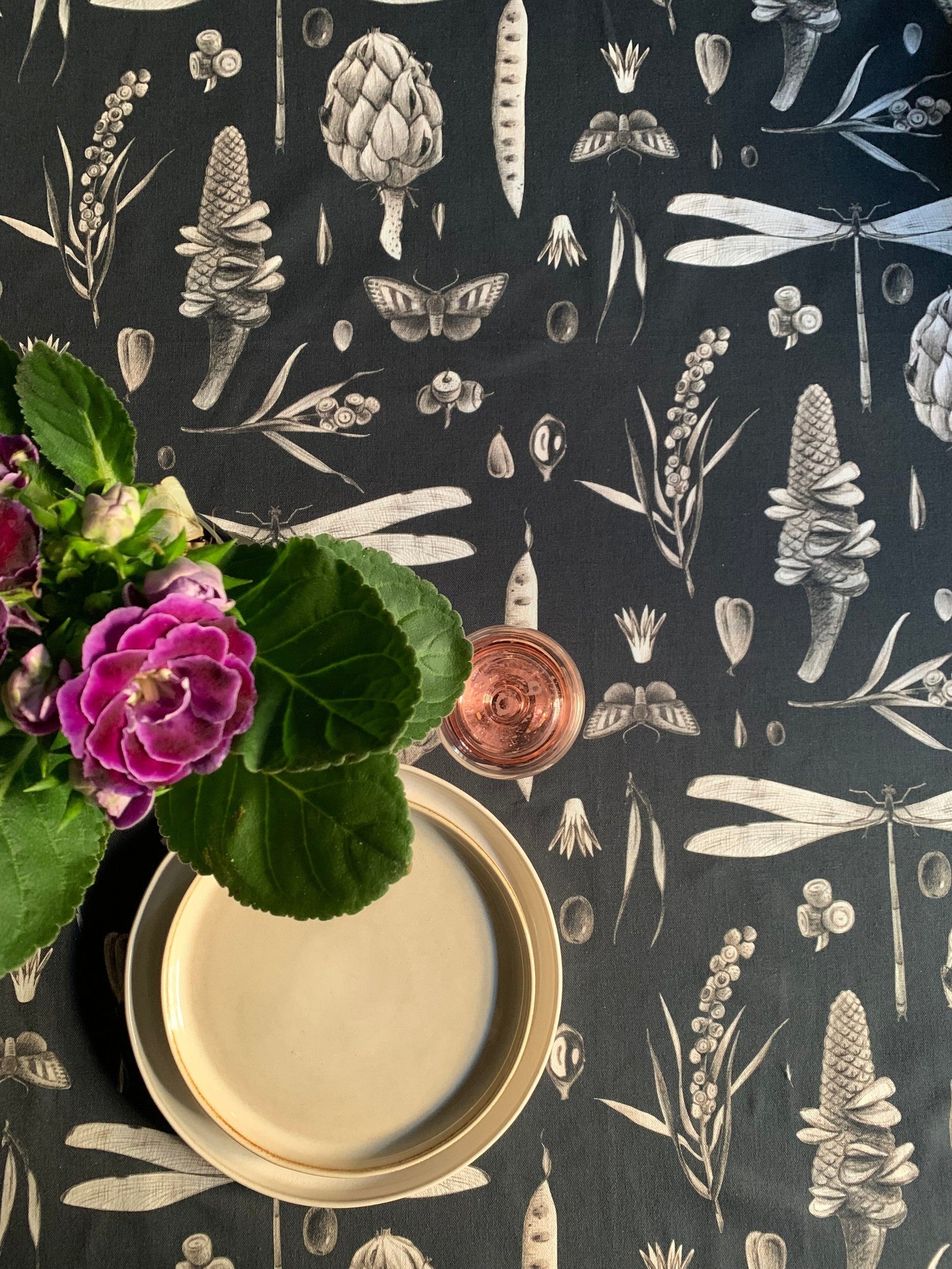 Rectangular Cotton Tablecloth in Seeds Carbon Print