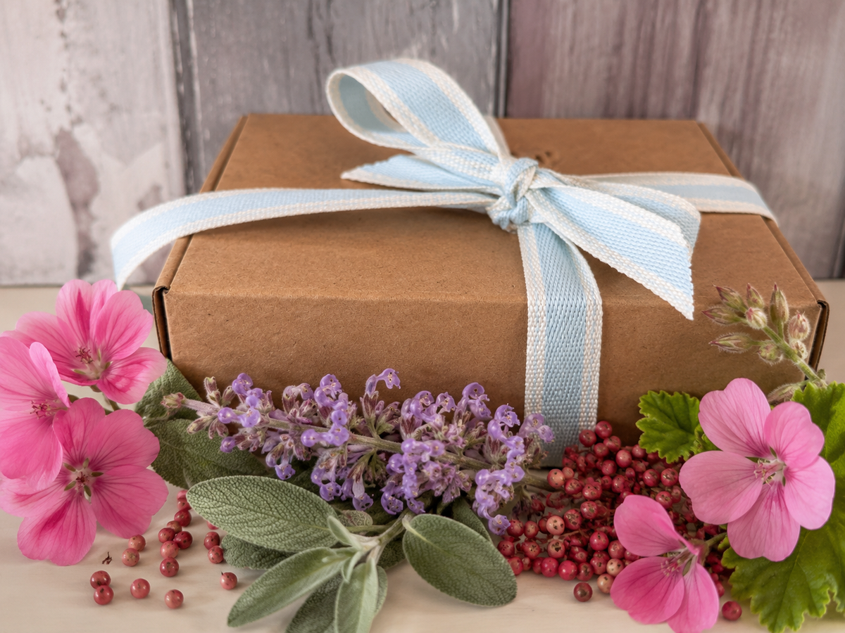 Gift set Luxury Body Butter Clary Sage & Pink Pepper & Wildflower Meadow Vegan Soap