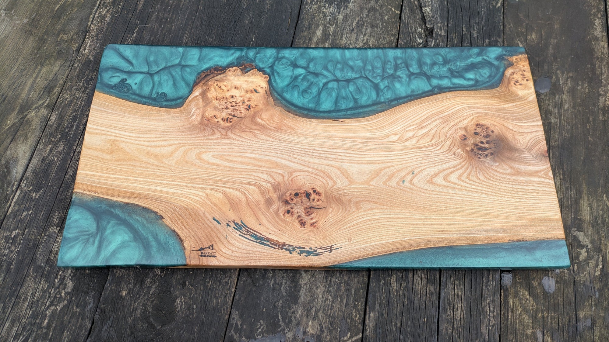 British Elm and Dark Green Resin Serving Board