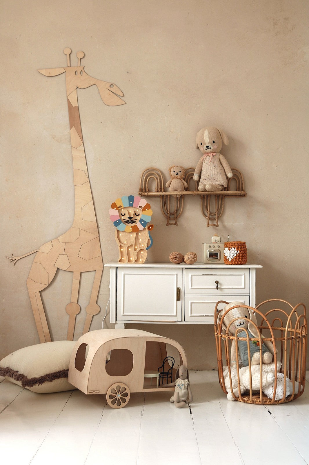 Safari Giraffe Wooden Wall Decoration