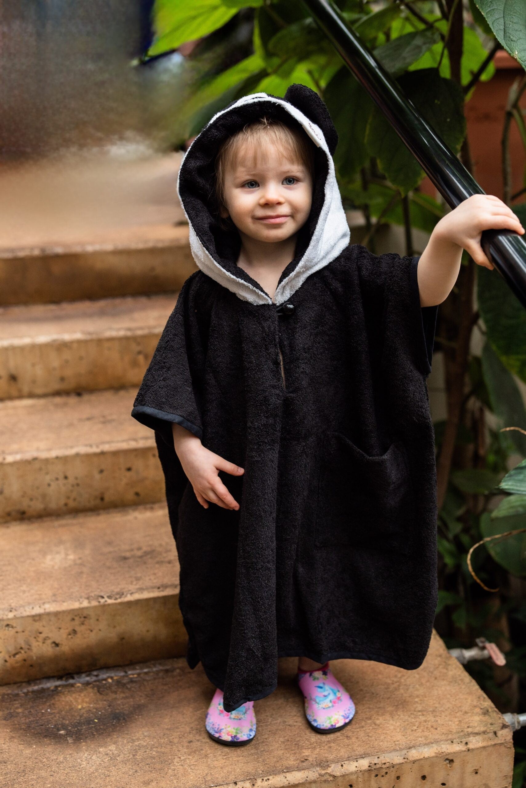 Cozy Panda Poncho with Short Sleeves for Toddlers