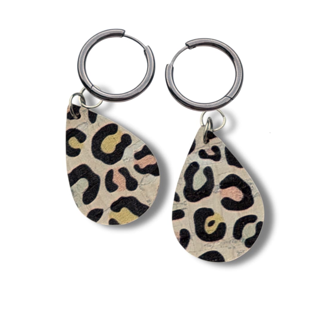 Double sided mini silver Teardrop earrings