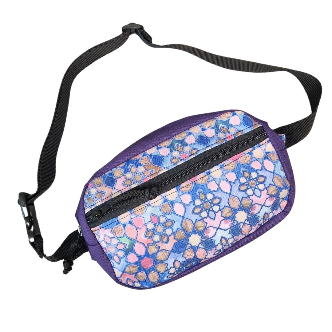 Water Resistant Waist Bag for Everyday Outings