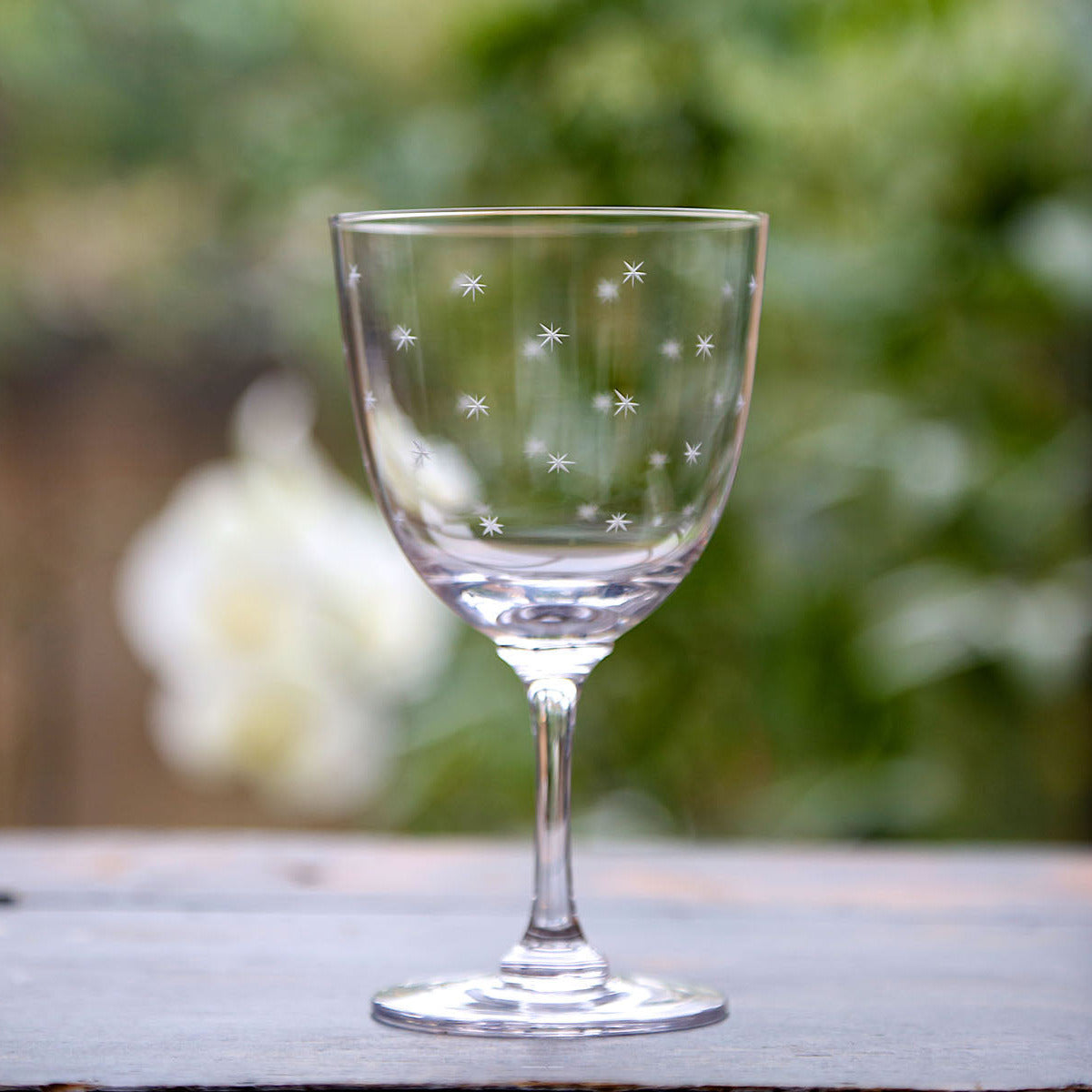 Crystal Wine Glasses with Stars Design
