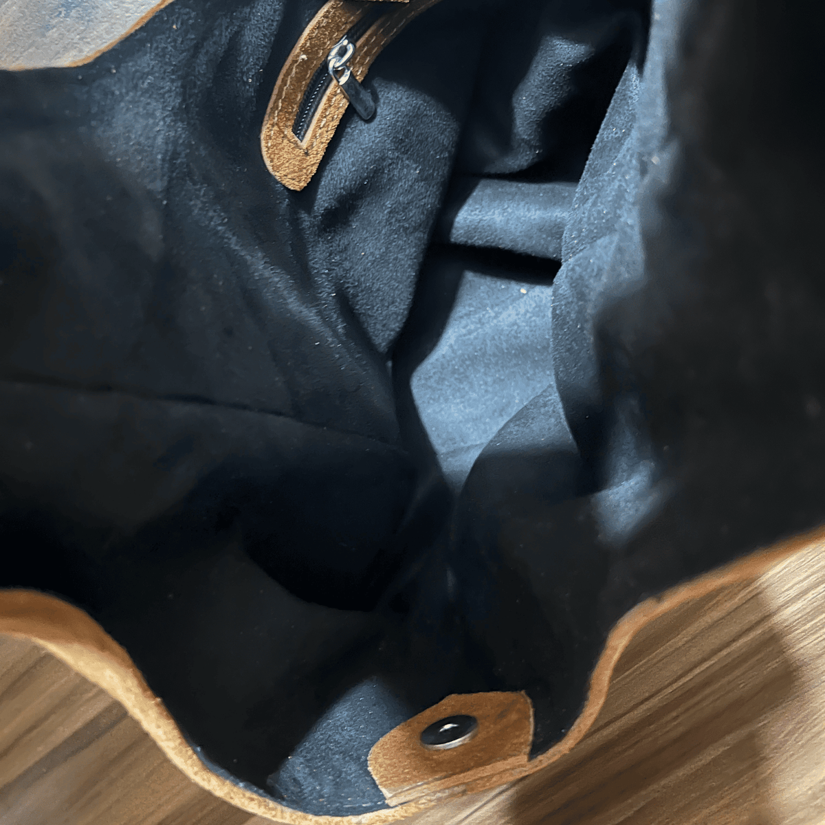 Suede Tote Bag Khaki