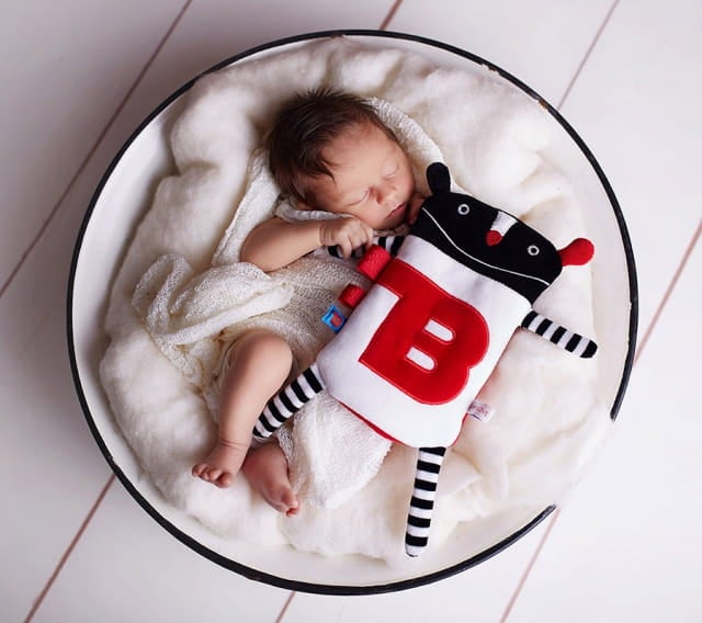 SuperToy Mr B - sensory toy with anti-colic thermal pouch