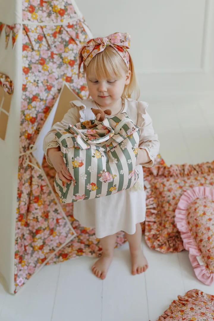 Green Garden Teepee Tent for Kids