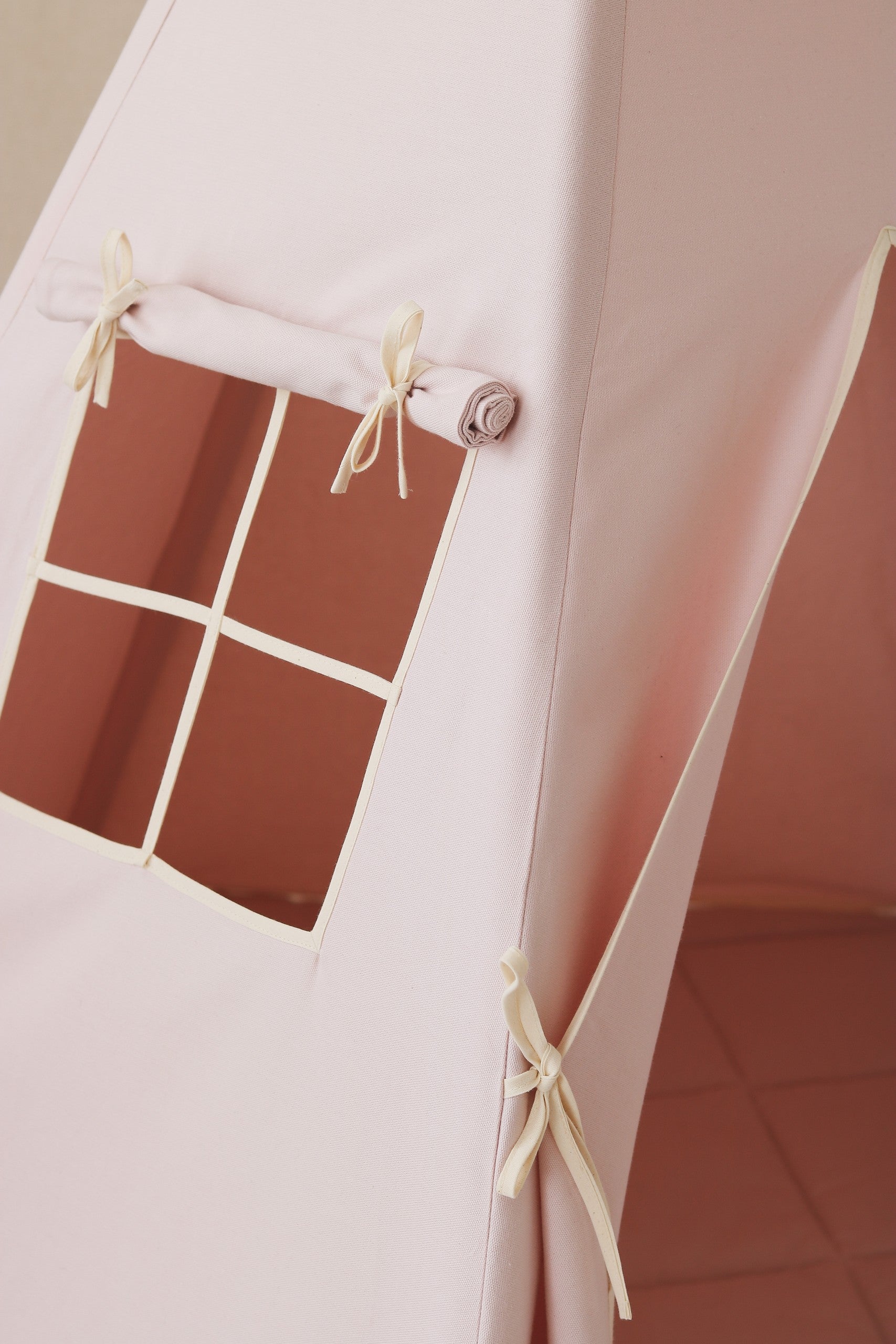 Pink Teepee Tent for Indoor and Outdoor Play