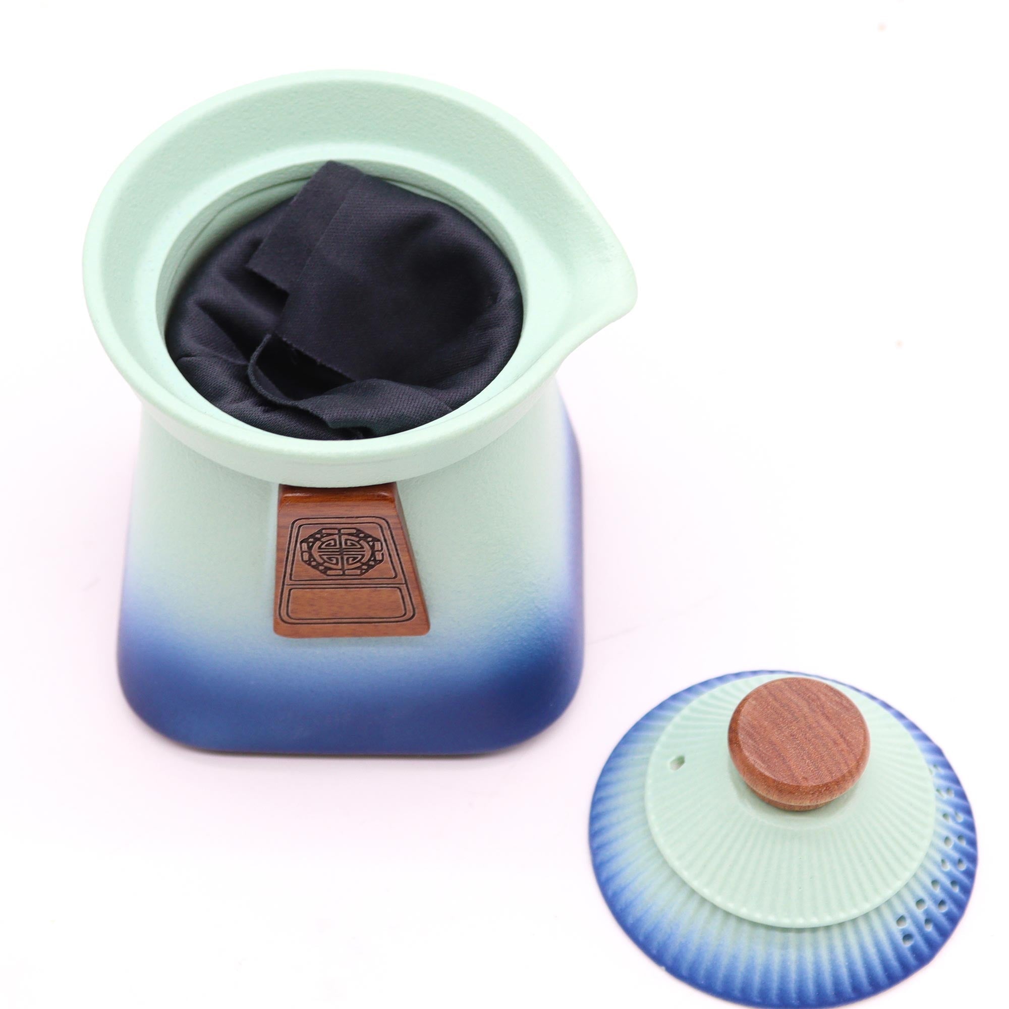 Temple Teapot Set &amp; Three Cups - Blue Heaven