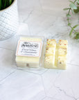 Dark Honey & Sandalwood - Wax Melt Clamshell