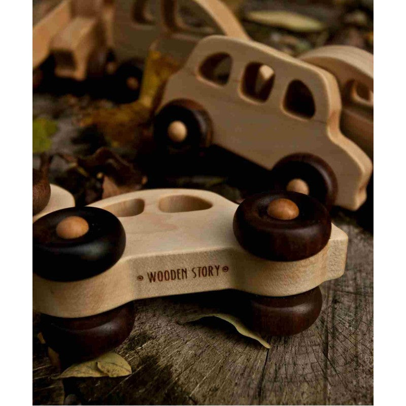 Wooden Toy Car Inspired by the 1950s