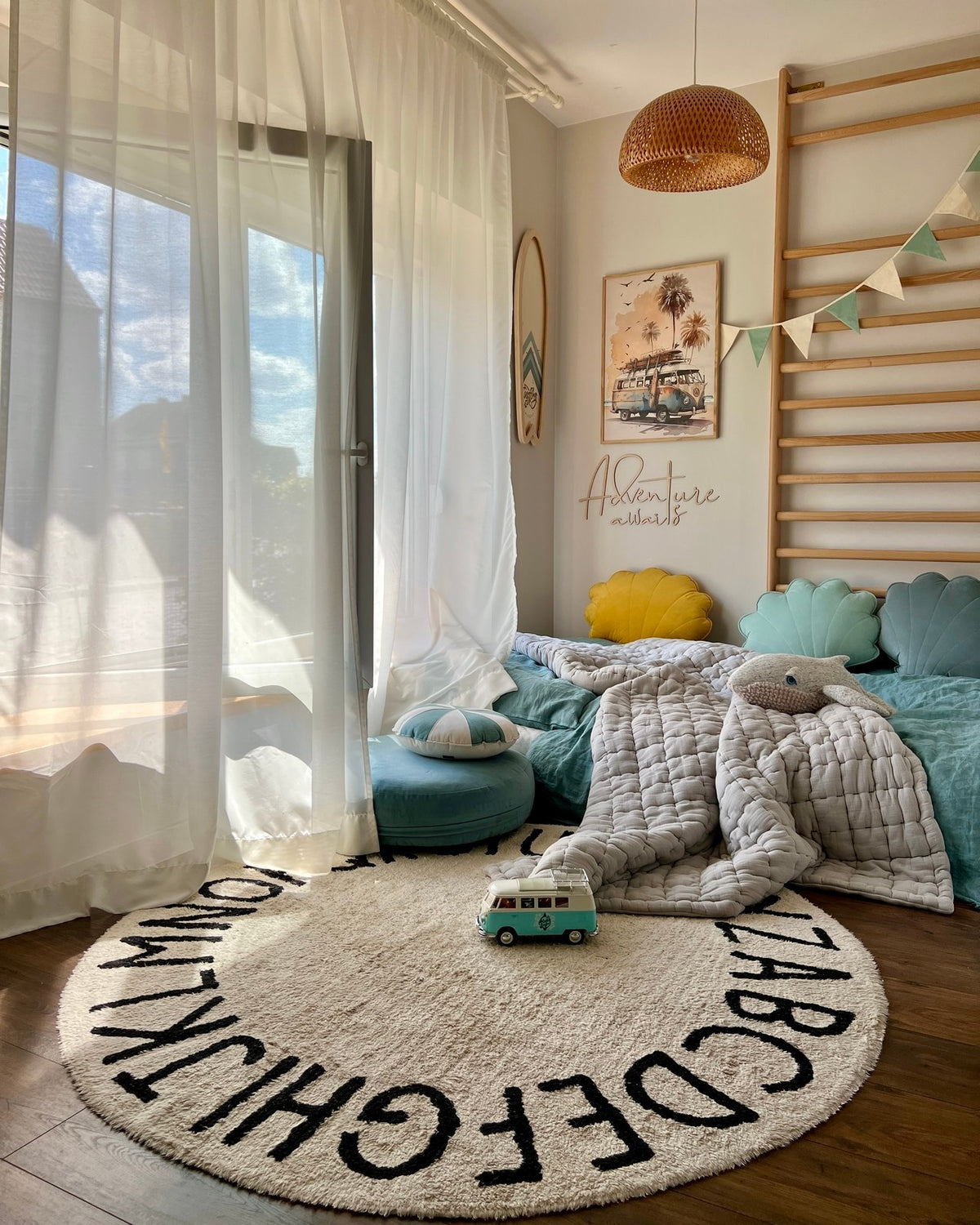 Wooden Wall Sign - Adventure Awaits