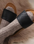 Premium black vegan sandals YIN, comfortable strap, slip-resistant sole, timeless capsule wardrobe essential, fair trade Europe by Fünve at brixbailey.com